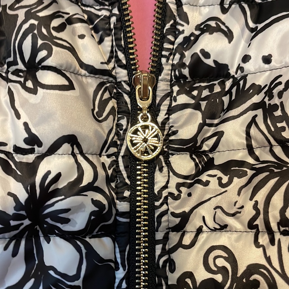 Lilly Pulitzer Pembrooke Vest - Picture 5 of 6